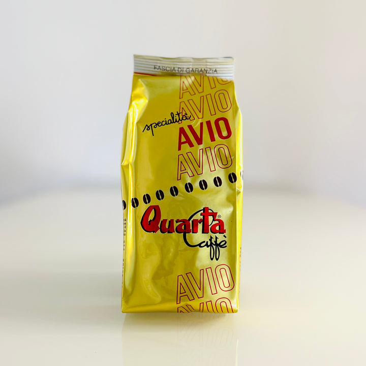 【ワールドチャンピオンのバリスタが手掛ける】クワルタ・カフェ アヴィオ・オーロ・ブレンド コーヒー粉 250g