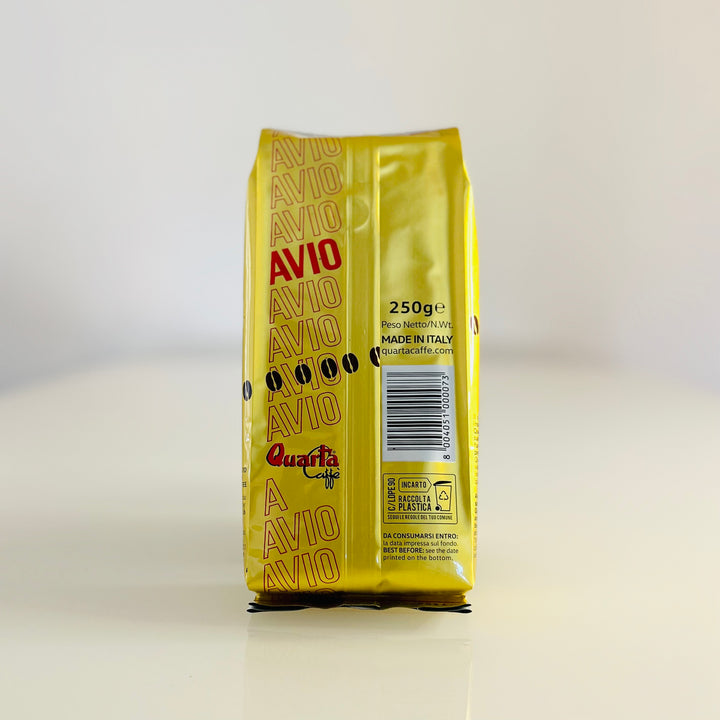 【ワールドチャンピオンのバリスタが手掛ける】クワルタ・カフェ アヴィオ・オーロ・ブレンド コーヒー粉 250g