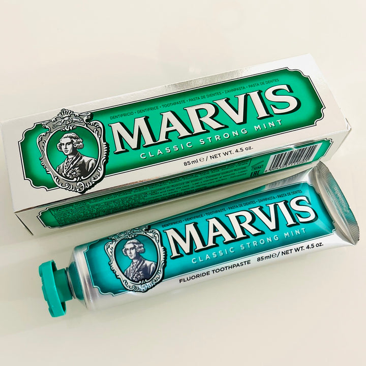 イタリアの定番歯磨き粉 MARVIS クラシック ストロング・ミント 85ml