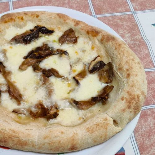 ドライポルチーニ茸のピッツァ